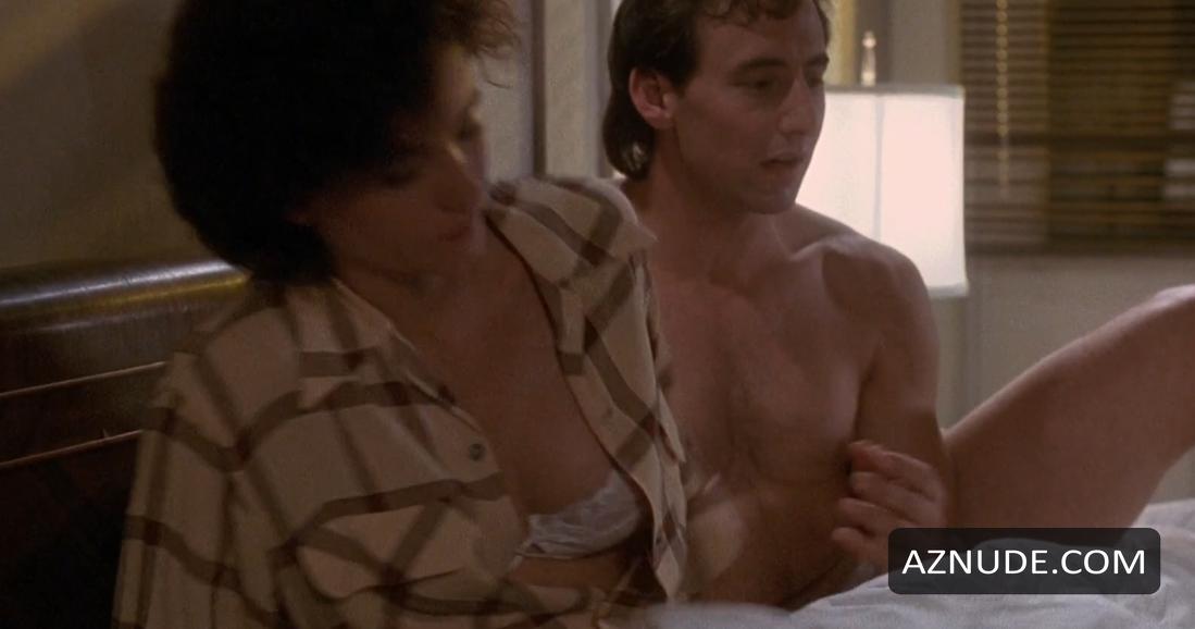 Courteney Cox in The Opposite Sex and How to Live with Them, photo 17