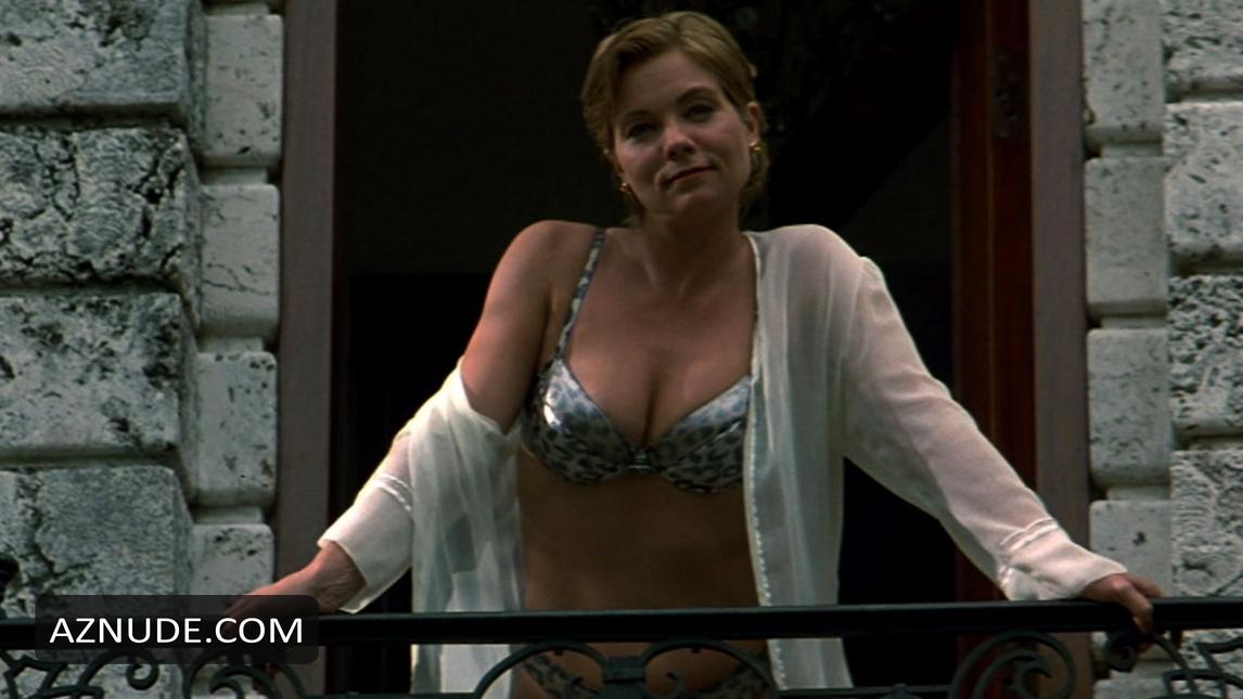 Theresa Russell in Wild Things, photo 4
