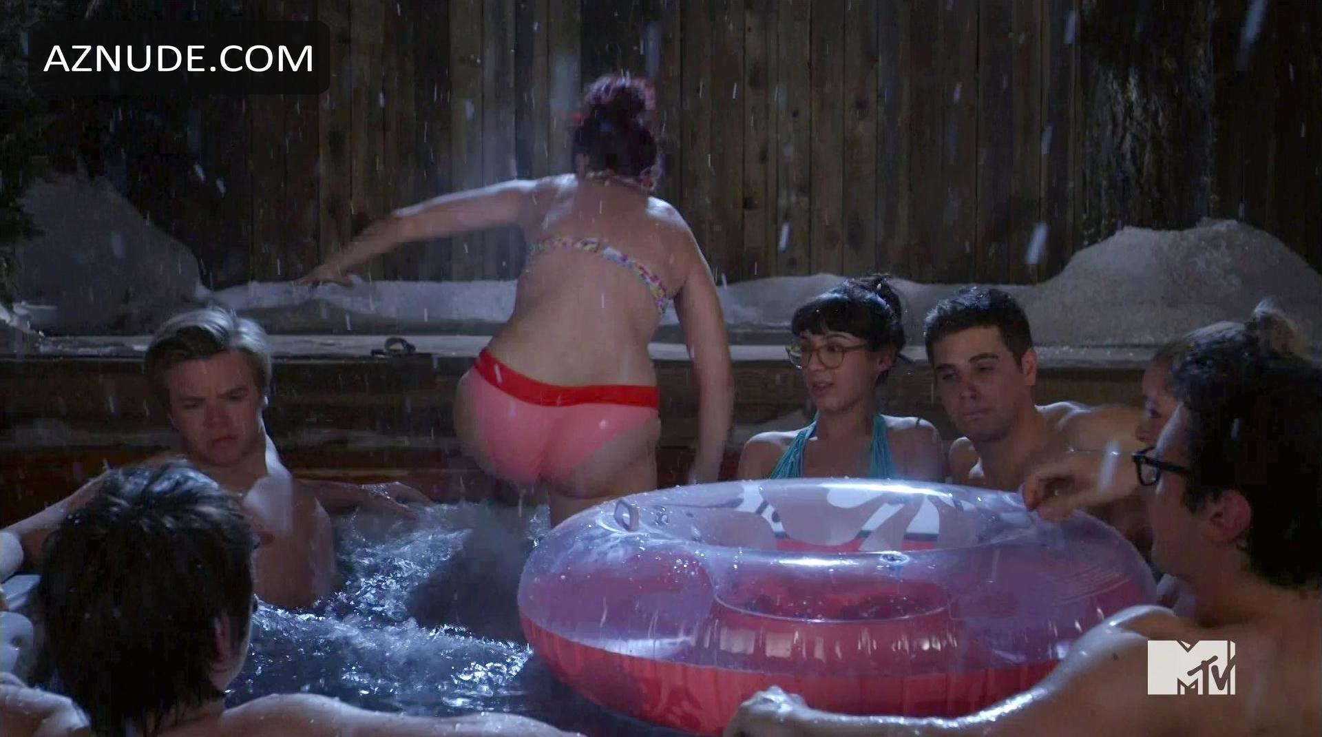 Jillian Rose Reed in Awkward. (2011-), photo 5