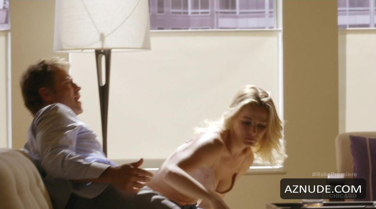 Bojana Novakovic in Rake, photo 2