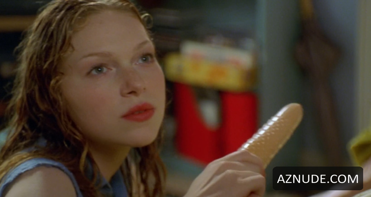 Laura Prepon in Slackers, photo 5
