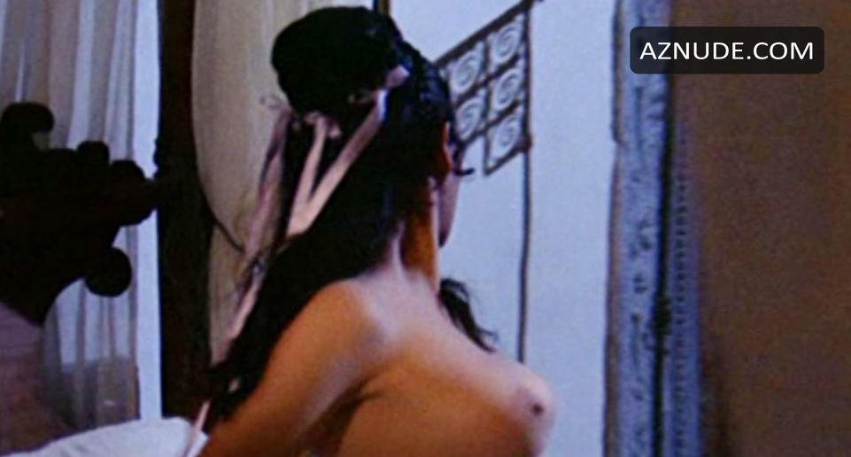 Edwige Fenech in La Bella Antonia, Prima Monica E Poi Dimonia, photo 5