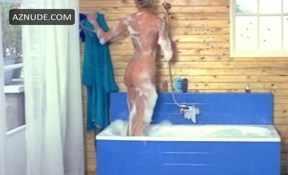 Gloria Guida in La Liceale, Il Diavolo E L'acquasanta, photo 1