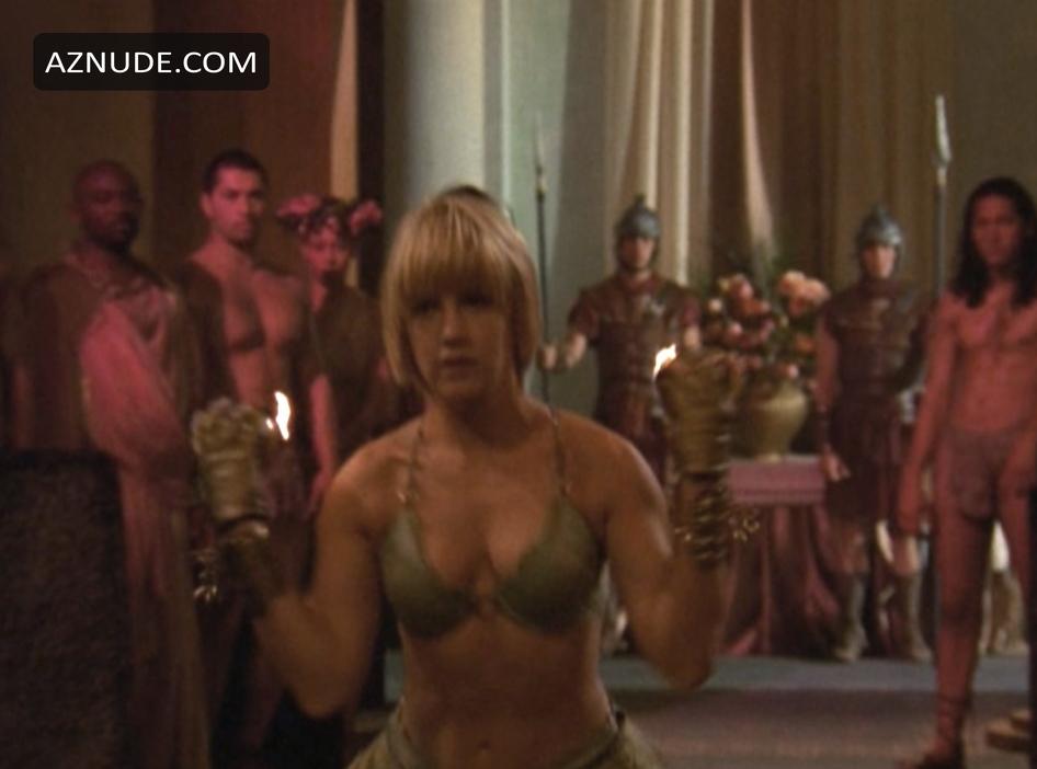 Renee O'Connor in Xena: Warrior Princess, photo 5