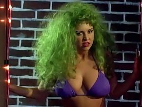 Julia Parton in Vice Academy 4, photo 6