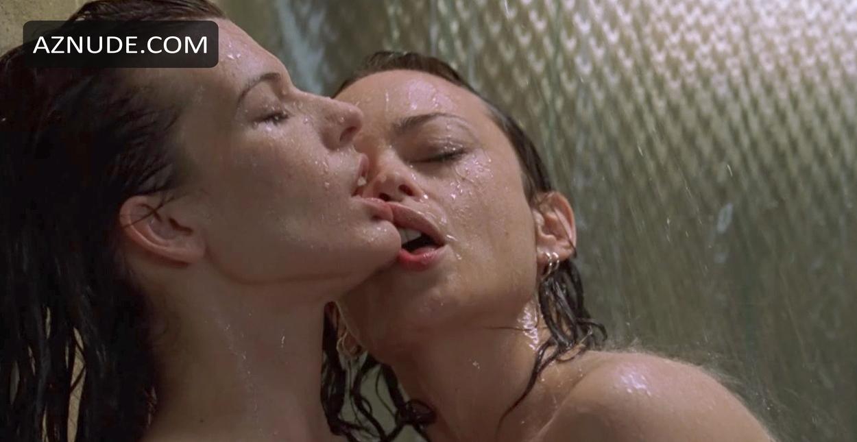 Milla Jovovich in .45, photo 6