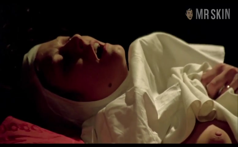 Ana Zanatti in Love Letters of a Portuguese Nun, photo 2