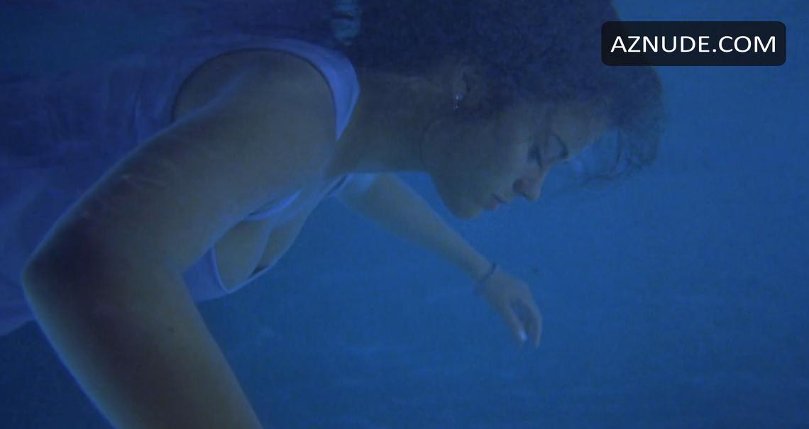 Susan Ward in The In Crowd, photo 9