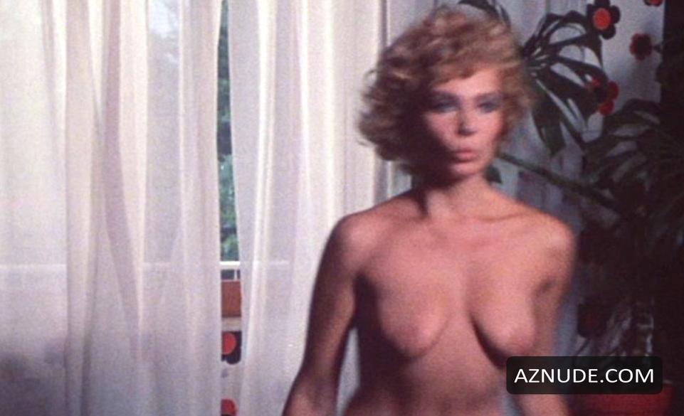 Francesca Romana Coluzzi in La Compagna Di Banco, photo 6