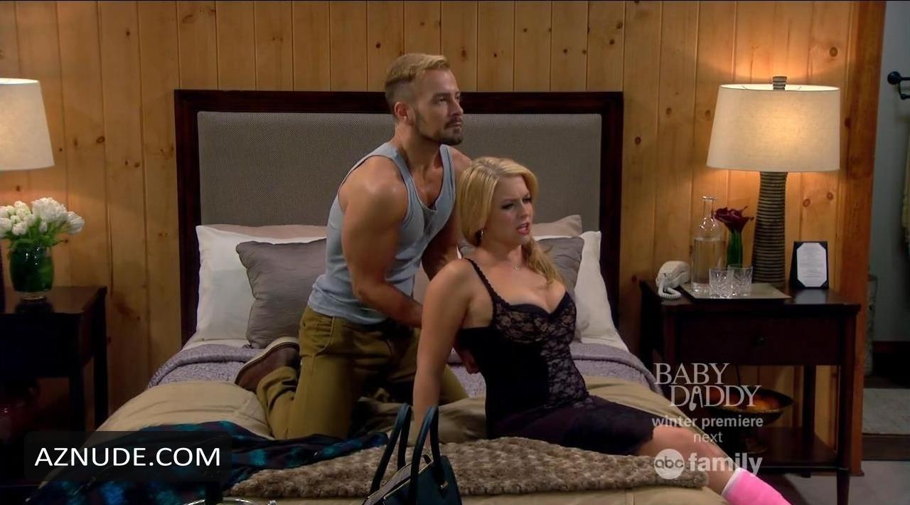 Melissa & Joey (2007-2021) in Melissa & Joey (2007-2021), photo 3