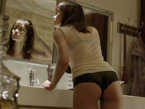 Olga Kurylenko in Momentum, photo 14