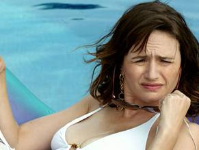 Emily Mortimer in Rio, I Love You, photo 6