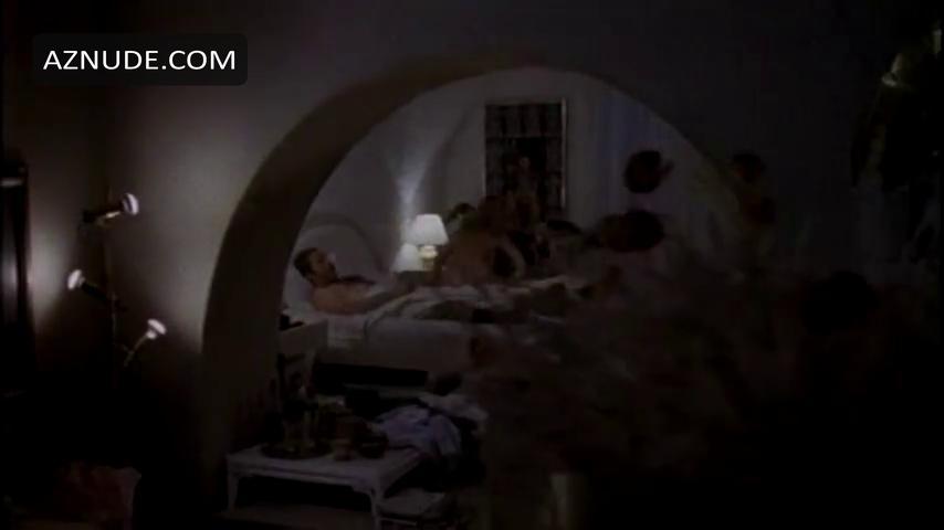 Sybil Danning in The Day of the Cobra, photo 3