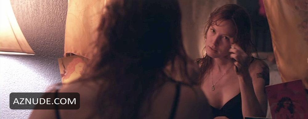 Alicia Witt in Joint Body, photo 13