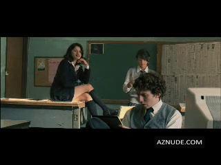 Melonie Diaz in Assassination Of A High School President, photo 7
