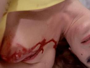 Erika Blanc in The Night Evelyn Came Out Of The Grave, photo 10