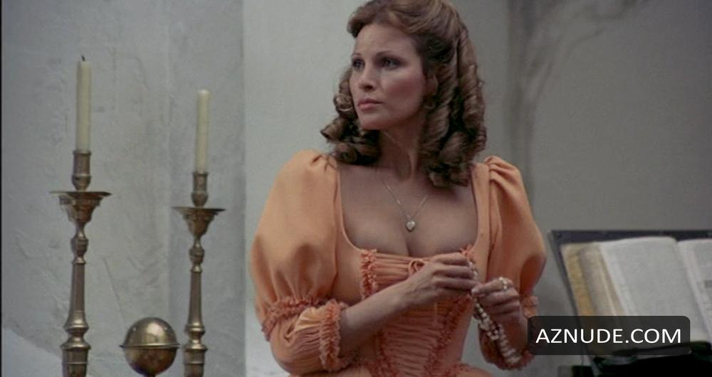 Raquel Welch in The Four Musketeers, photo 5