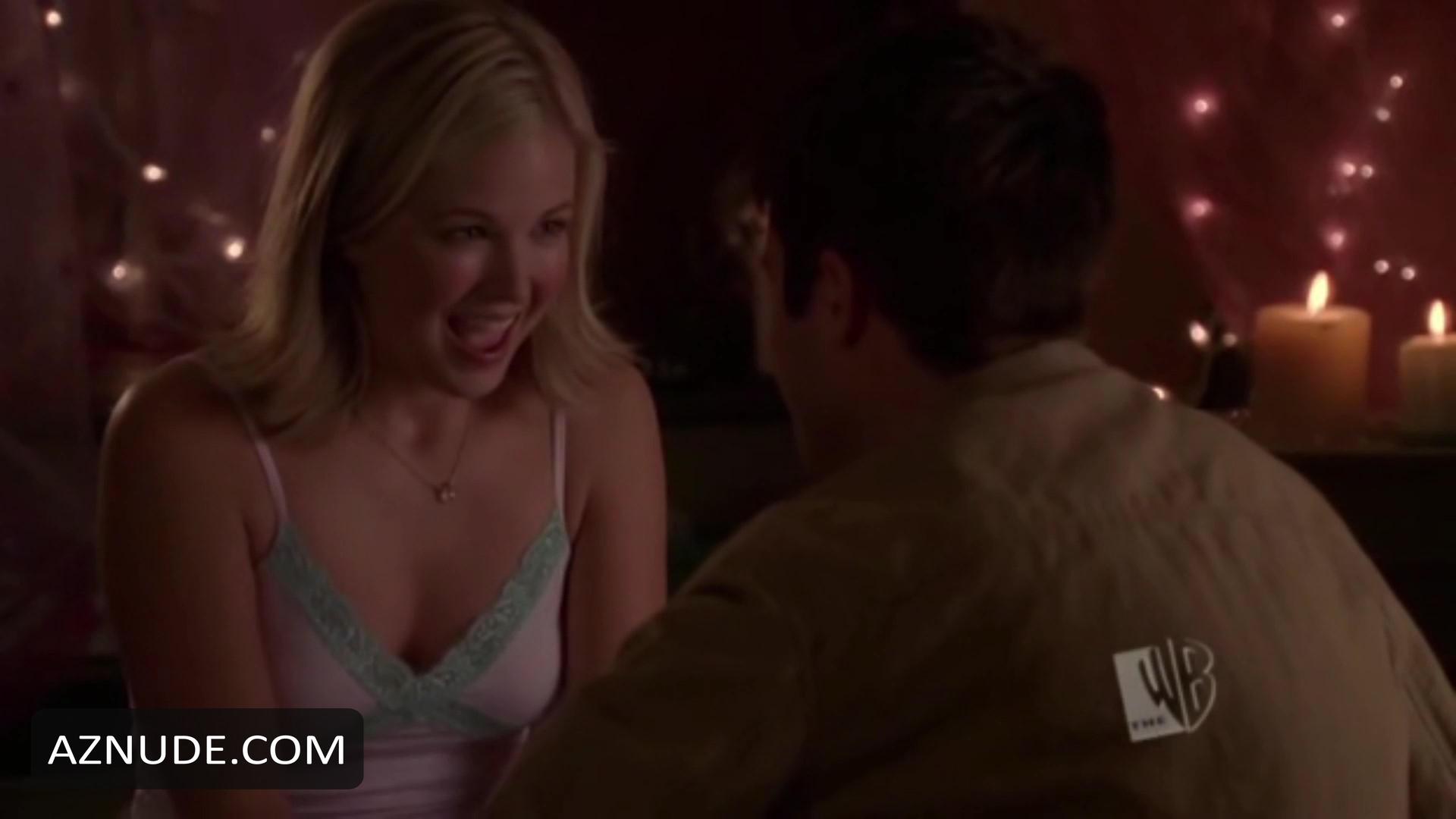 Keri Lynn Pratt in Jack & Bobby, photo 25
