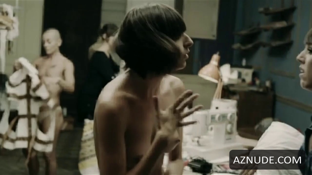 Elena Serrano in Ingrid, photo 14