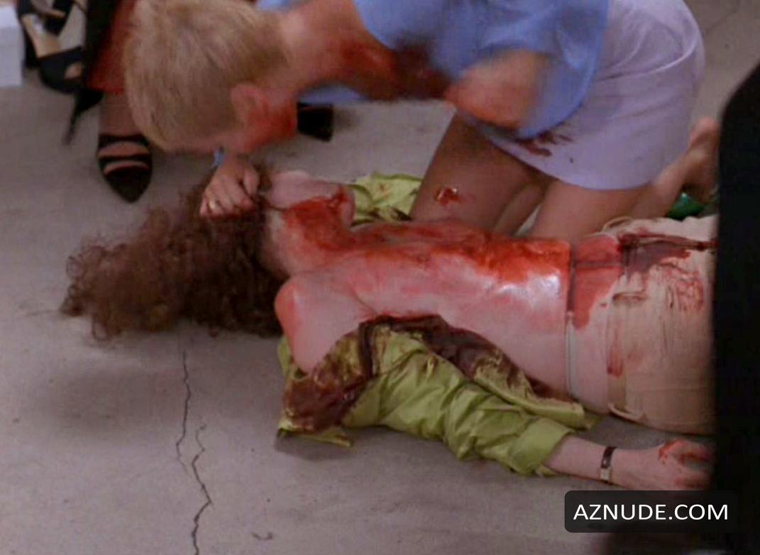 Roberta Hanley in Modern Vampires, photo 1