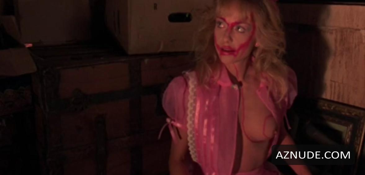 Linnea Quigley in Night Of The Demons, photo 19