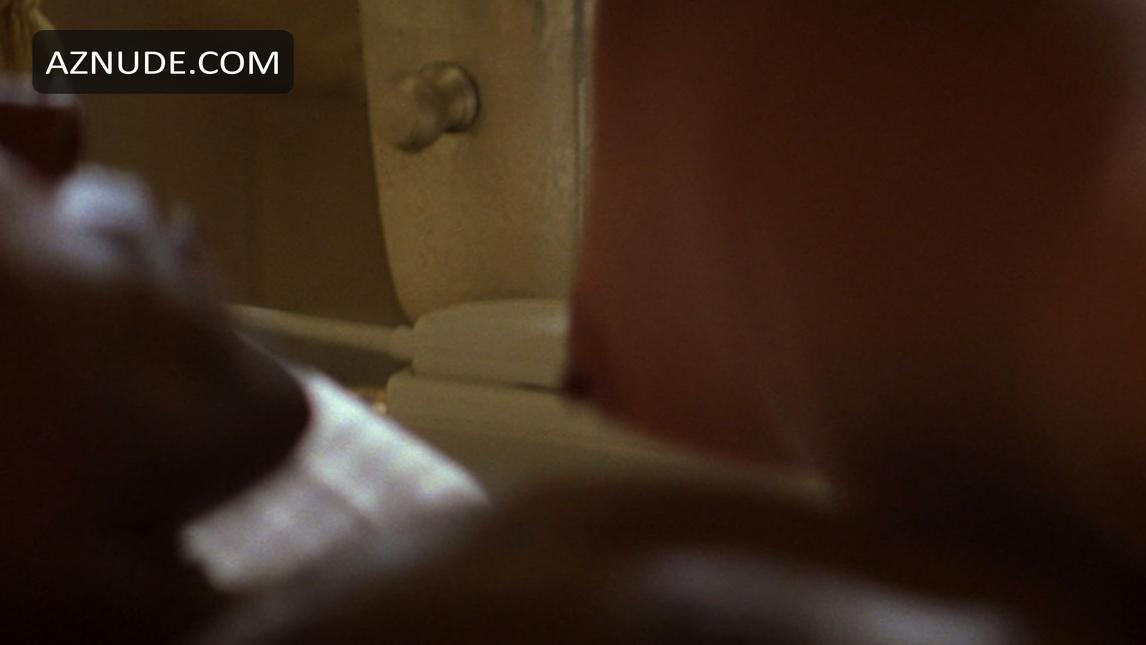 Theresa Russell in Wild Things, photo 1