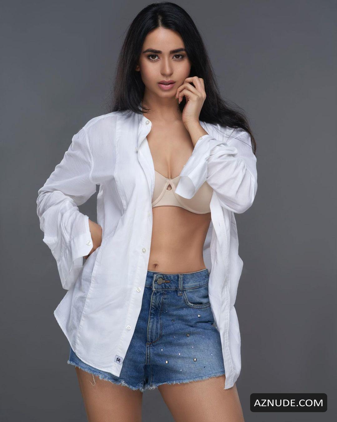Soundarya Sharma in Housefull 4, photo 75