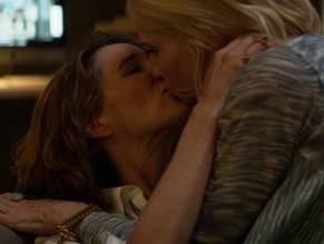 Ellen Barkin in Animal Kingdom (2016-), photo 17
