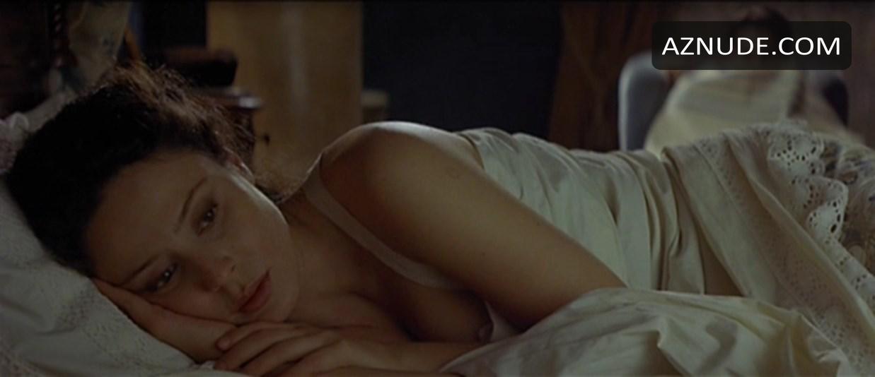 Aitana Sanchez Gijon in The Chambermaid On The Titanic, photo 28