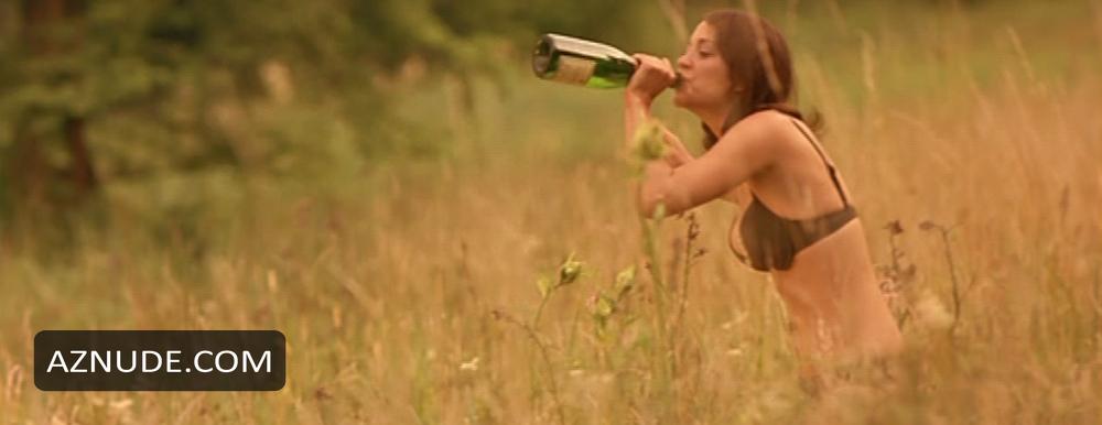 Marion Cotillard in Dikkenek, photo 1