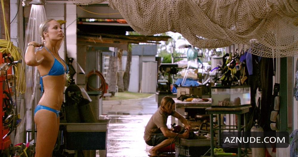Laura Vandervoort in Into The Blue 2: The Reef, photo 5