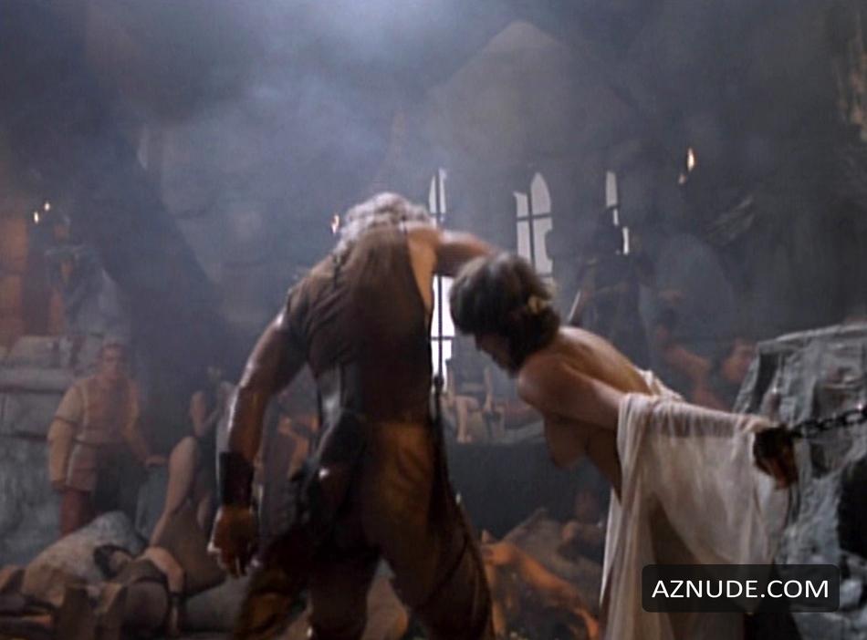 Barbi Benton in Deathstalker, photo 4