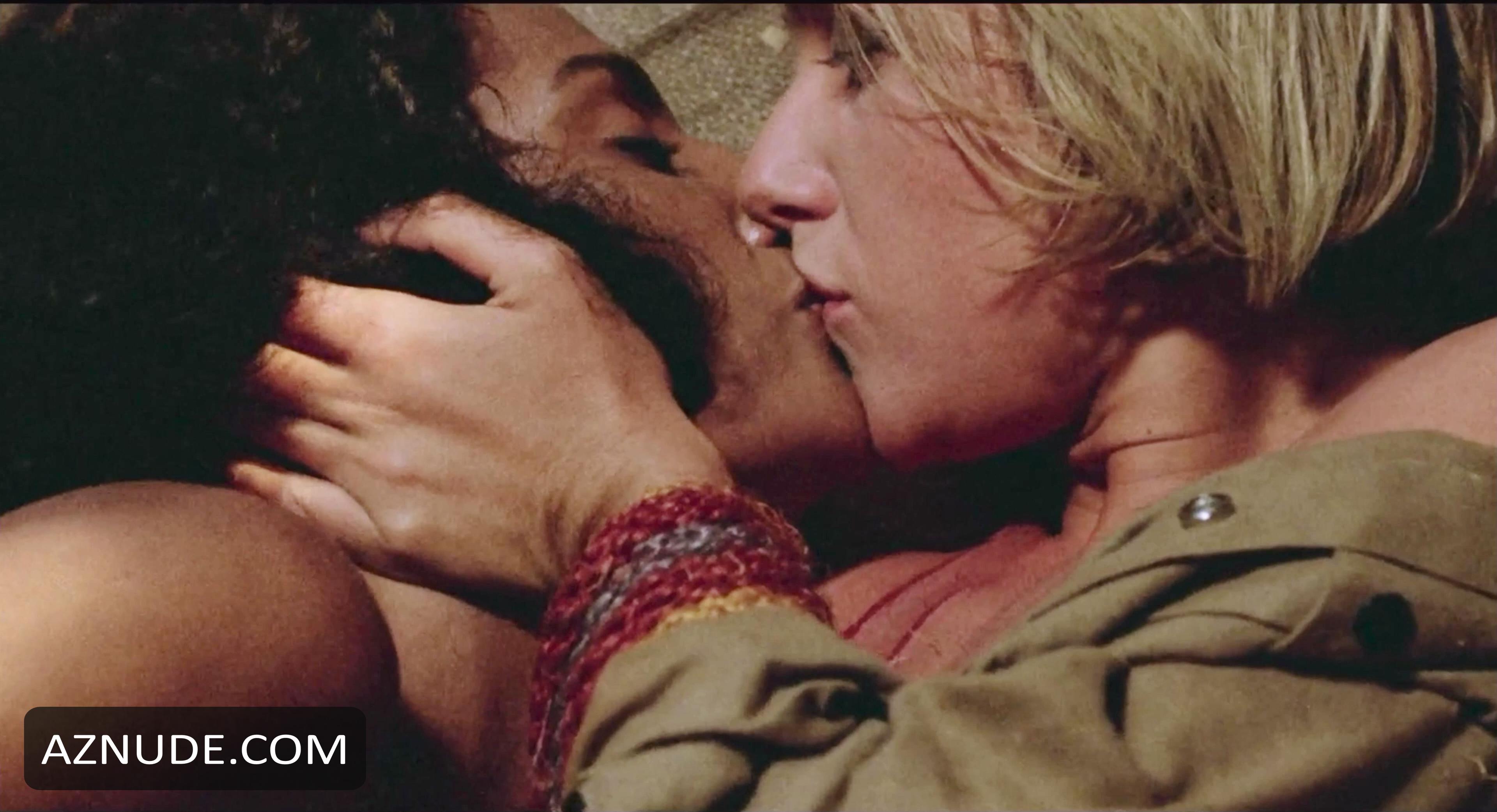 Susan Hahn in Massacre In Dinosaur Valley, photo 34