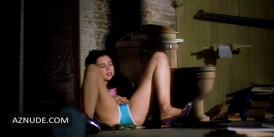 Mia Kirshner in Speed of Life, photo 2
