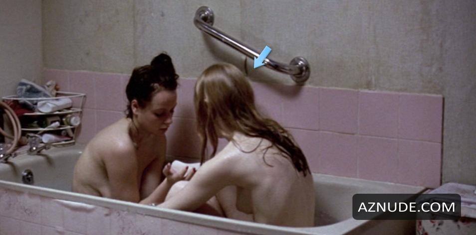 Kathleen McDermott in Morvern Callar, photo 1