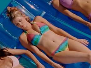 Diora Baird in Accepted, photo 18