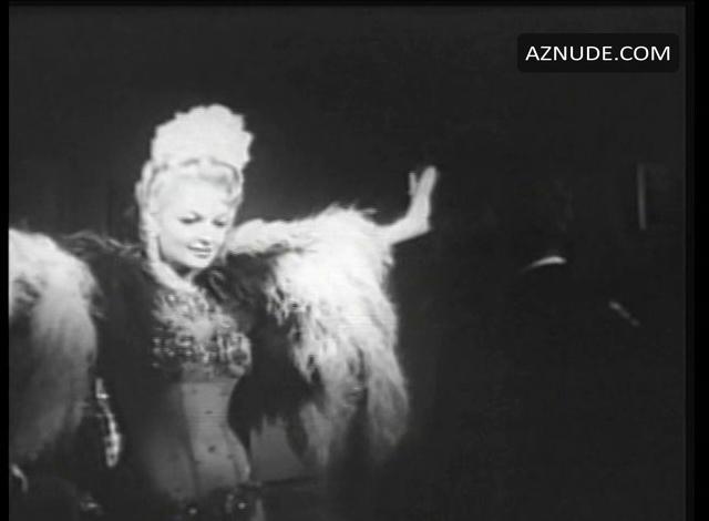 Bonnie Sharie in The Brain That Wouldn't Die, photo 0
