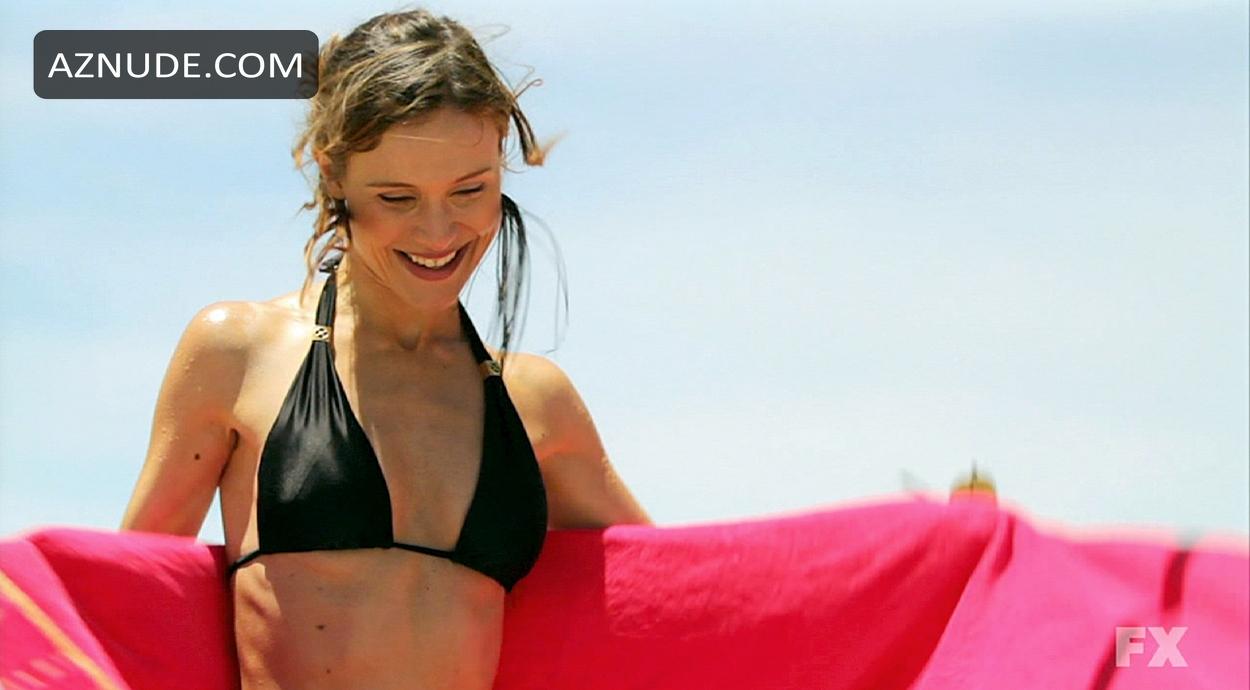 Gabriella Pession in Wilfred, photo 4