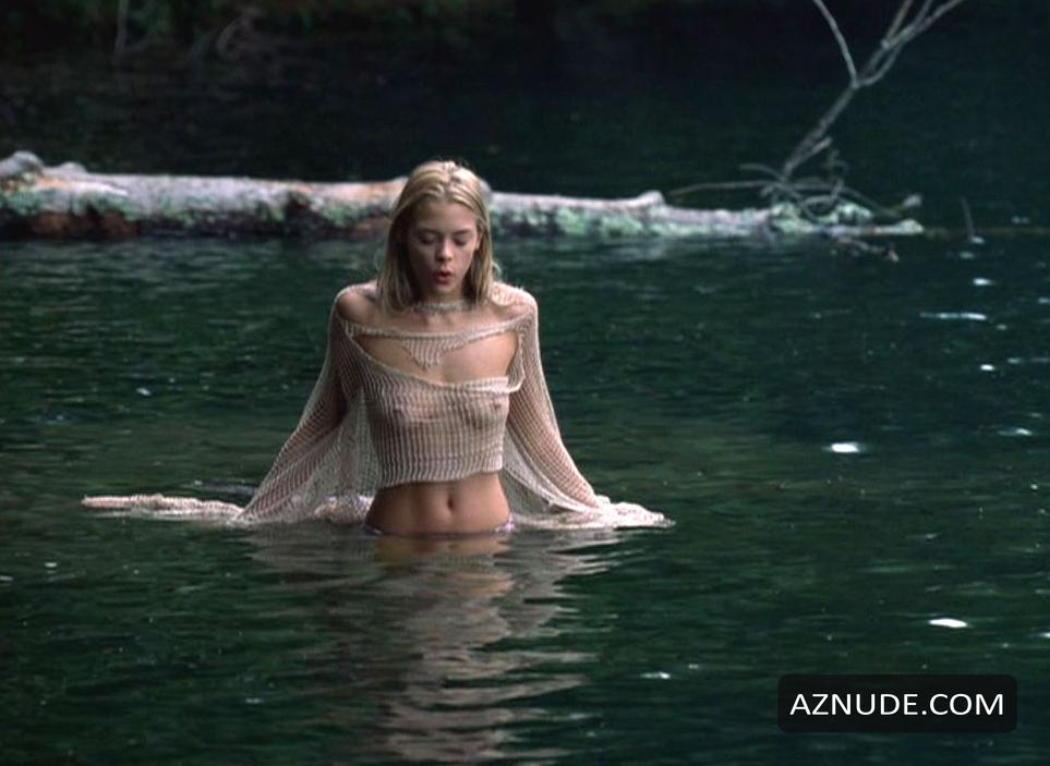 Jaime King in Happy Campers, photo 7