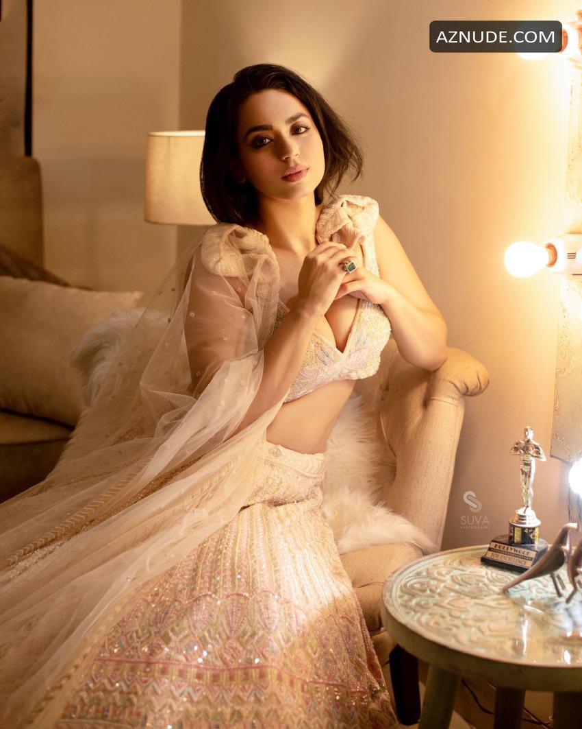 Soundarya Sharma in Housefull 4, photo 68