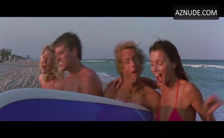 Monika Kramlik in Stuck On You, photo 10