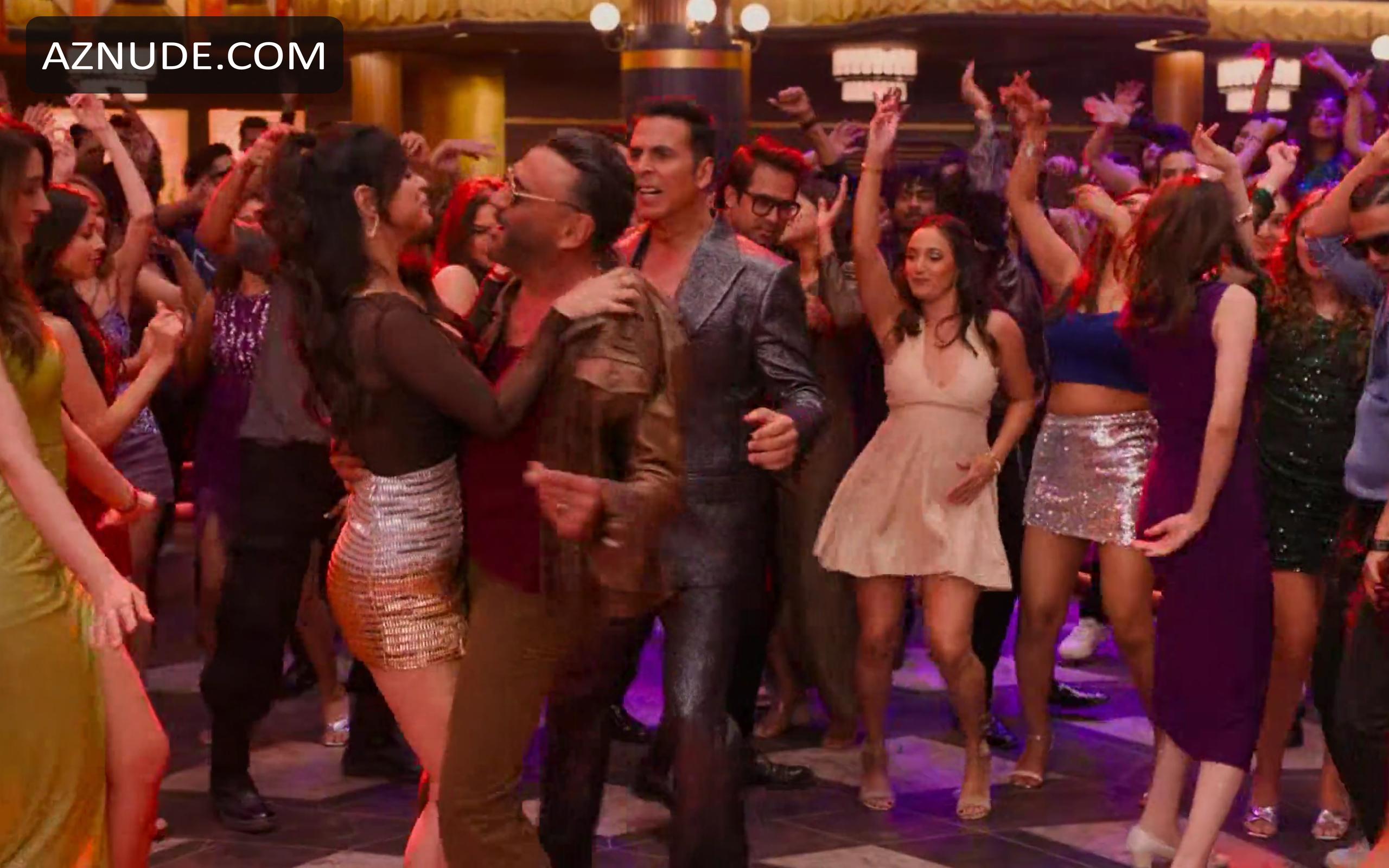 Soundarya Sharma in Housefull 4, photo 61