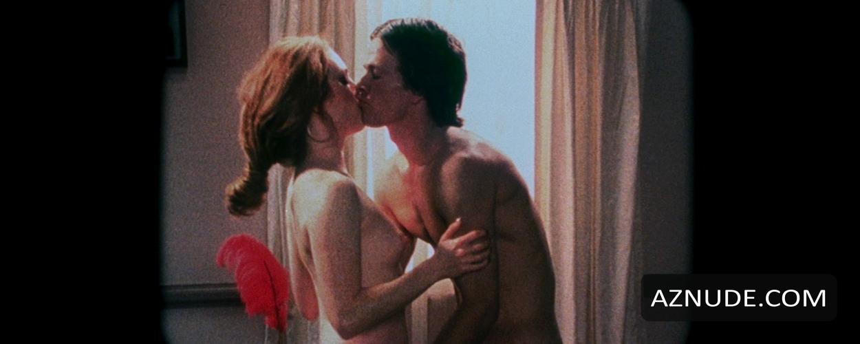 Julianne Moore in Boogie Nights, photo 4