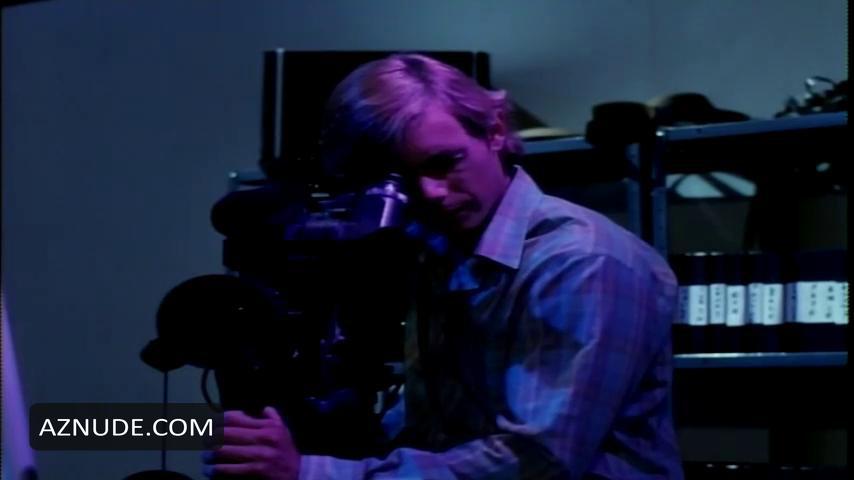 Erika Nann in Die Watching, photo 7
