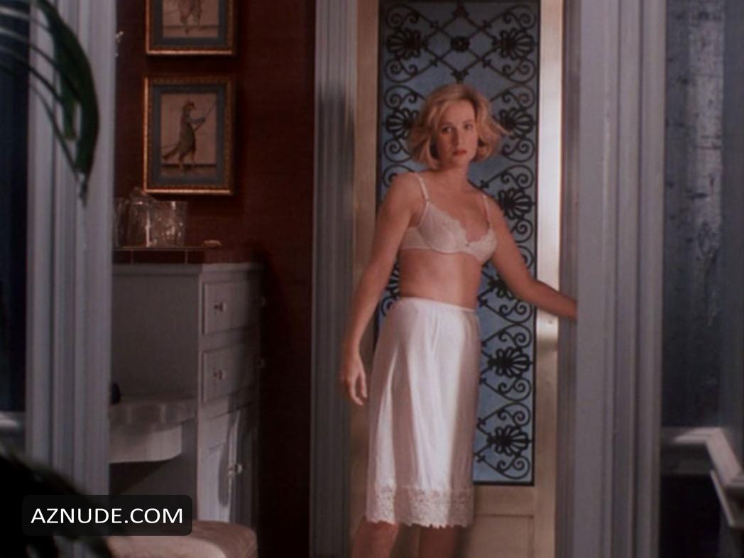 Ruth de Sosa in Tales From The Crypt, photo 1
