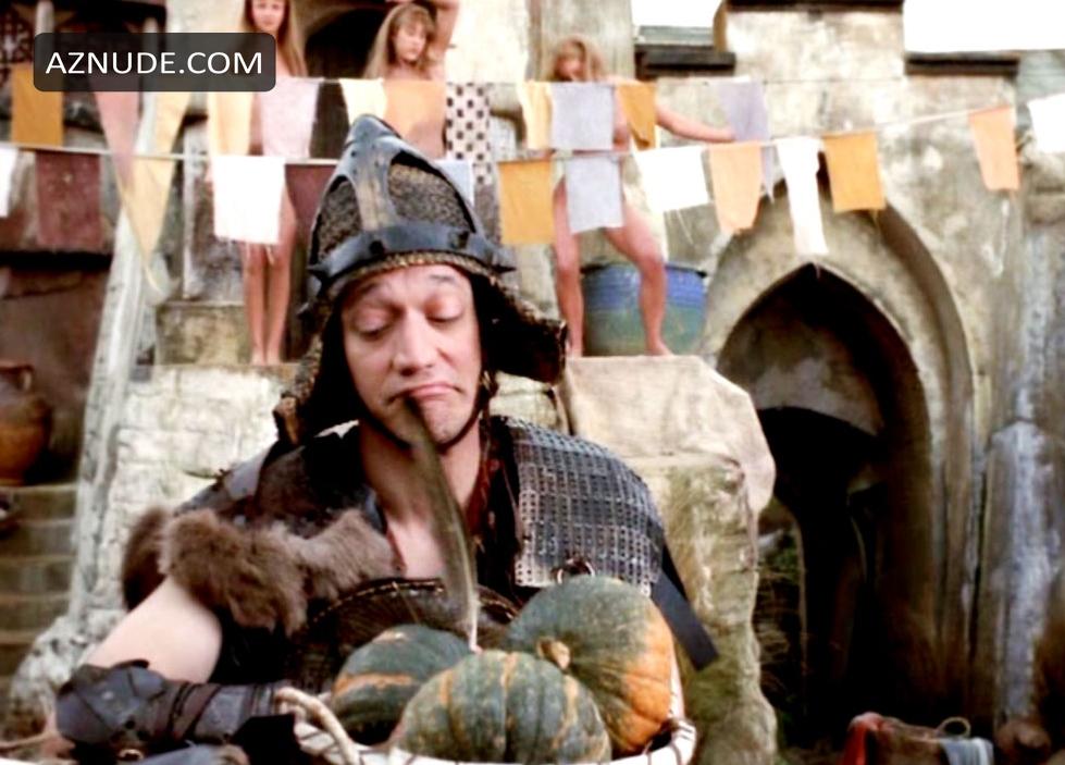Renee O'Connor in Xena: Warrior Princess, photo 14