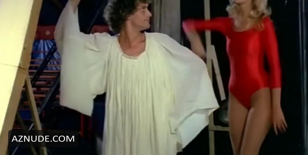 Gloria Guida in La Liceale, Il Diavolo E L'acquasanta, photo 24