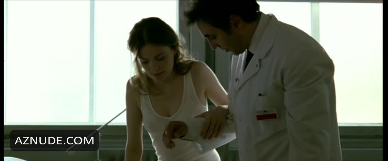 Isabelle Carre in Anna M., photo 50