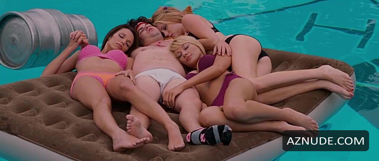 Diora Baird in Accepted, photo 39
