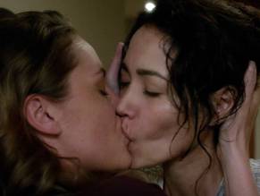 Sandrine Holt in The Returned, photo 5